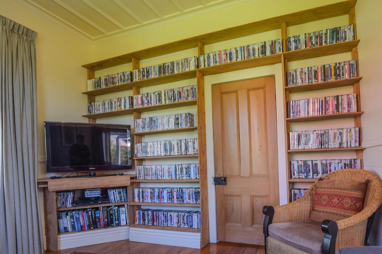 The Vicarage Martinborough Villa Dış mekan fotoğraf
