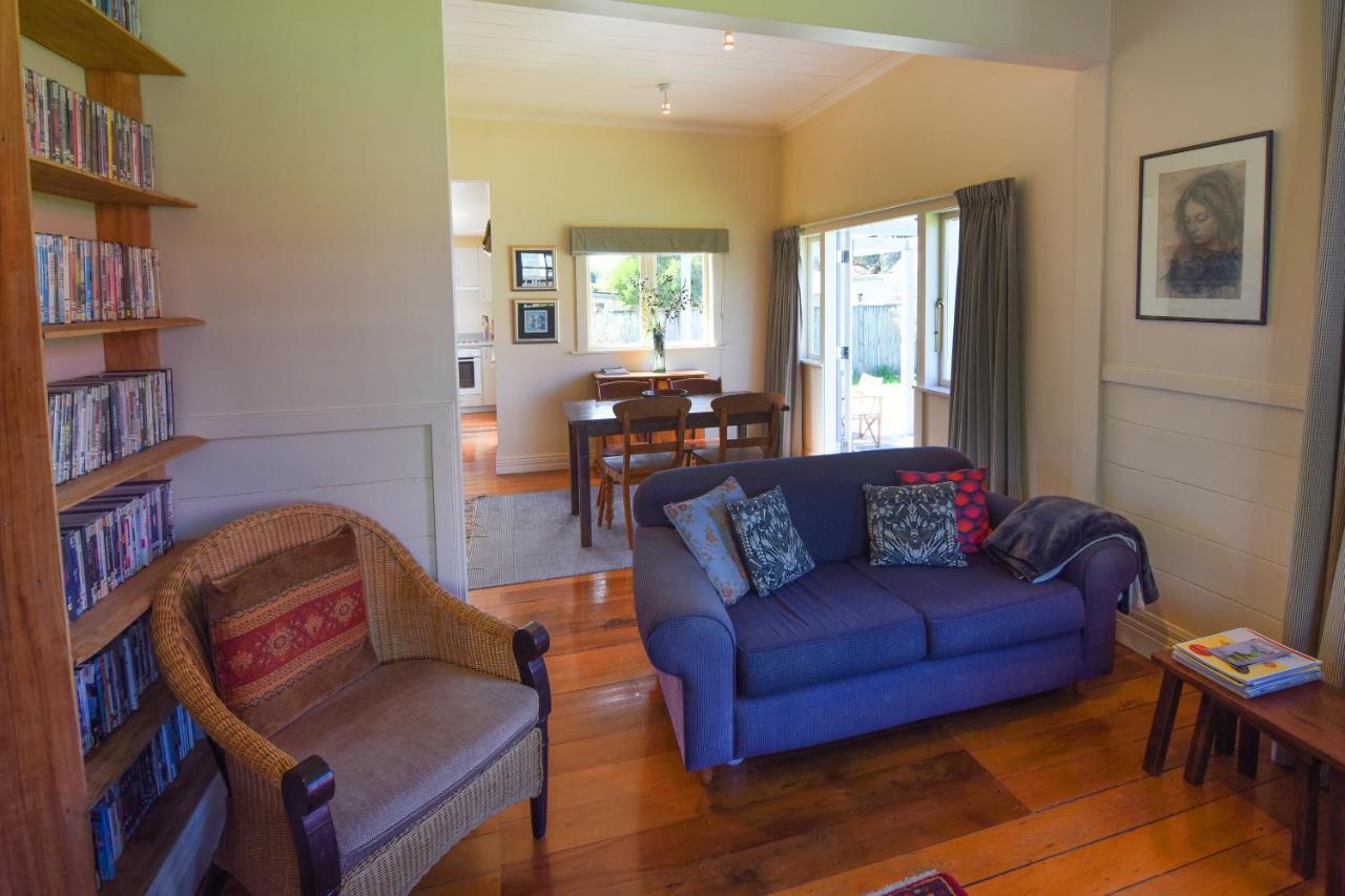 The Vicarage Martinborough Villa Dış mekan fotoğraf