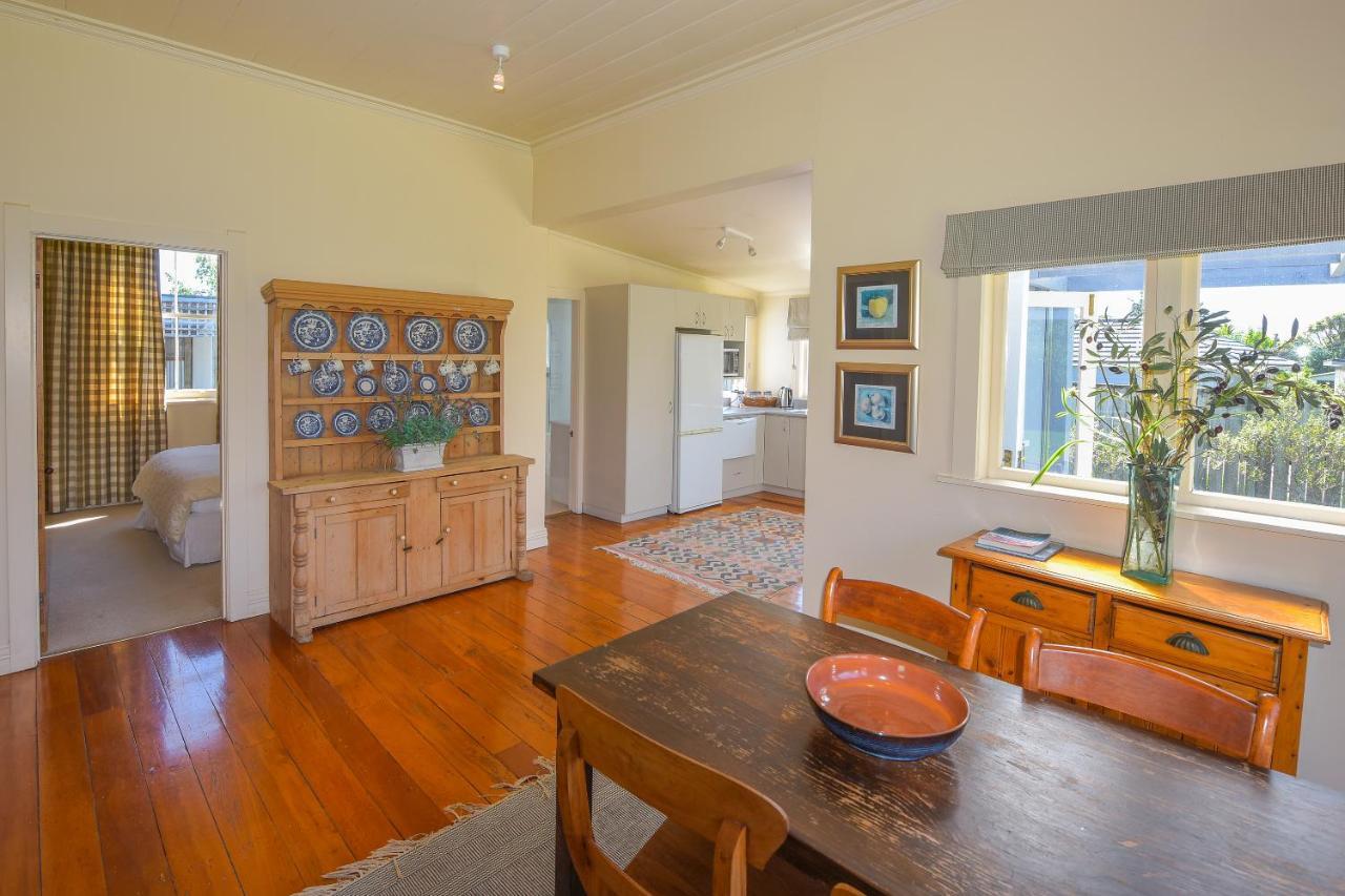 The Vicarage Martinborough Villa Dış mekan fotoğraf