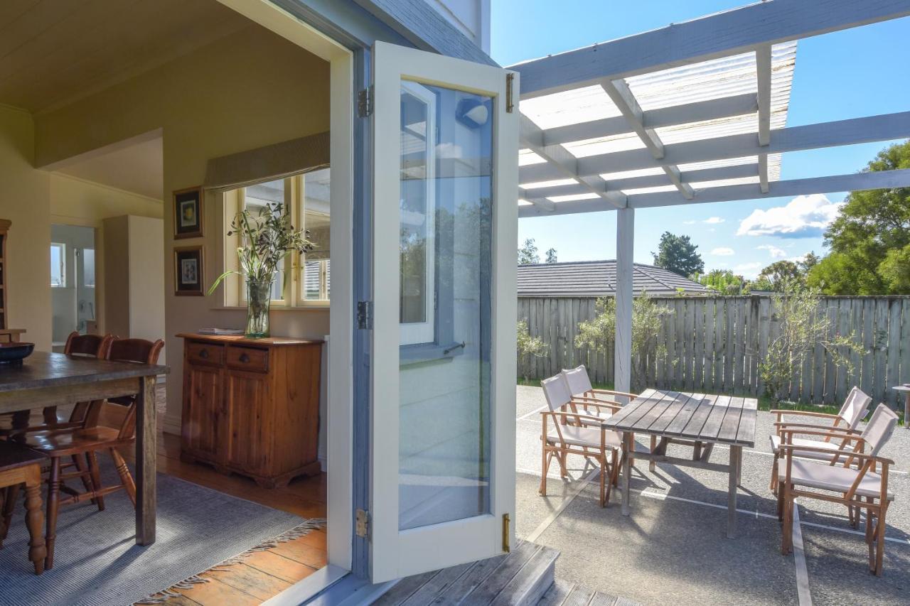 The Vicarage Martinborough Villa Dış mekan fotoğraf